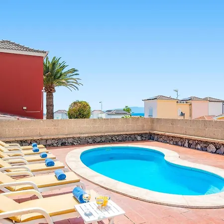 Villa Atenas By *